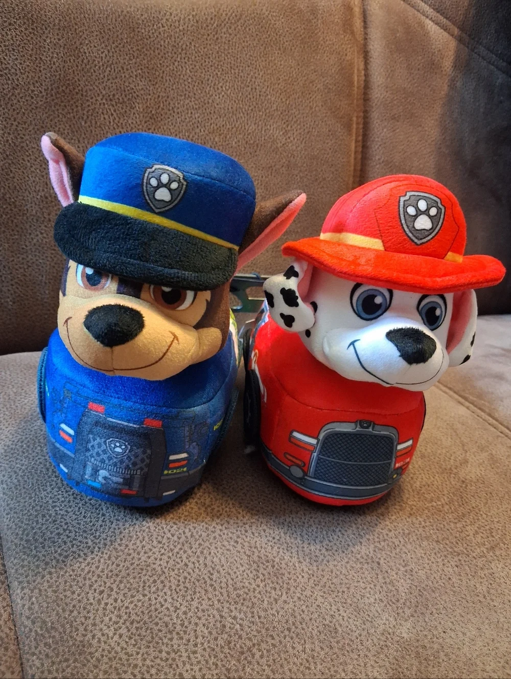 Paw Patrol Plush Rescue Dog Kids Slippers Blue & Red Size 7-8